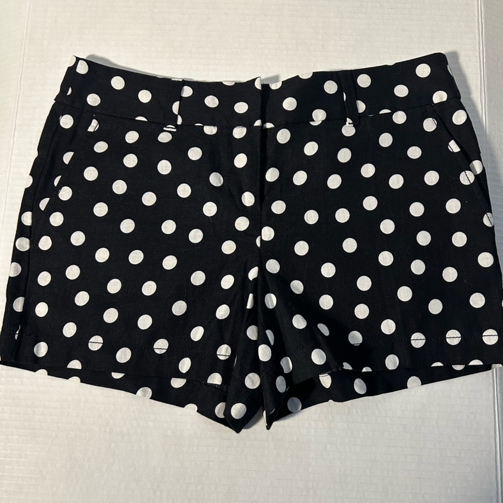 Loft  Women’s Shorts Black and White Polka Dots Size 2